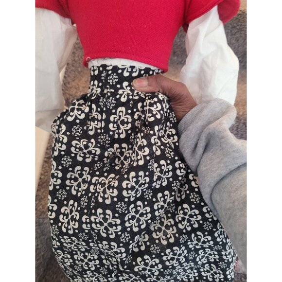 Joe Spencer Maddie Snowlady Fabric Doll Hand Painted Face 34.5" Halloween Decor - Picture 11 of 12